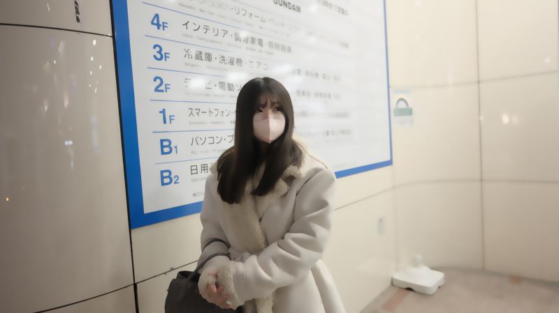 【巨乳・无垢】福岛县在住无垢乡下女子来到东京进行淫行。